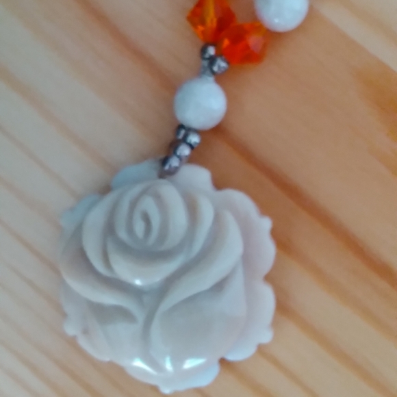 White Coral and Swarovski Crystal Necklace - Picture 4 of 12